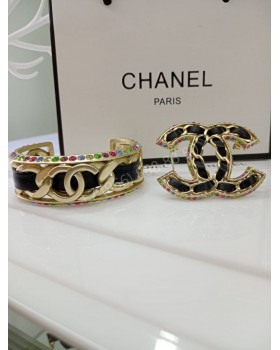 Брошь CHANEL