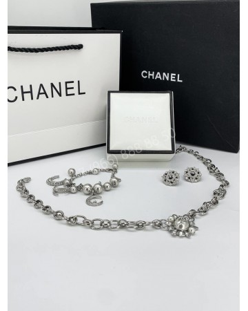 Колье CHANEL