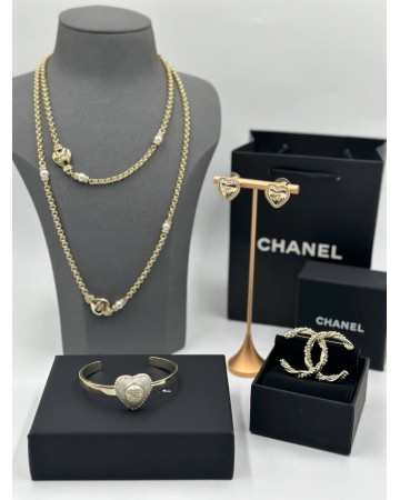 Серьги CHANEL