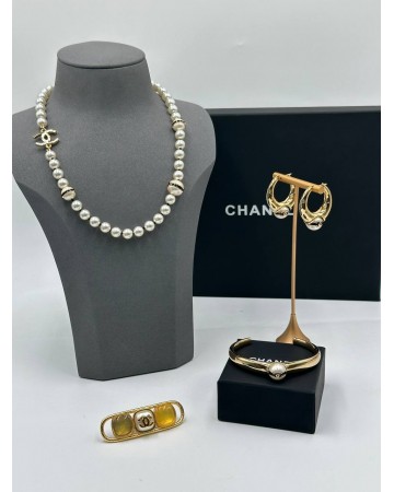 Серьги CHANEL