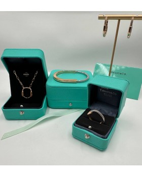 Кольцо Tiffany & Co.