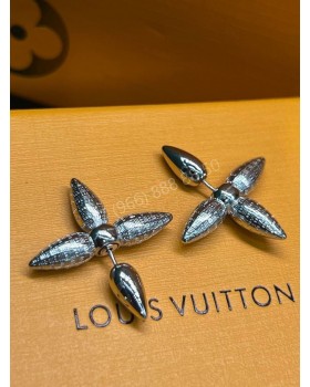 Серьги Louis Vuitton