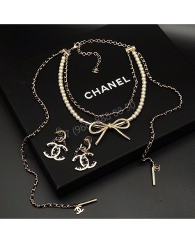 Серьги CHANEL