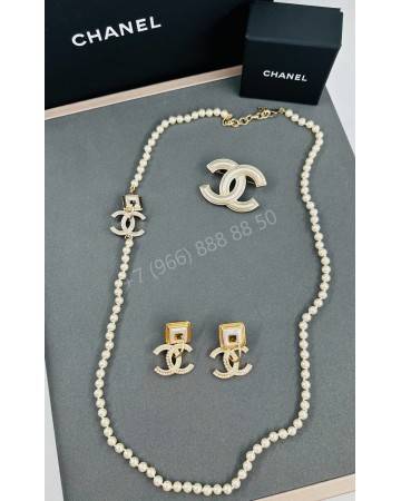 Серьги CHANEL