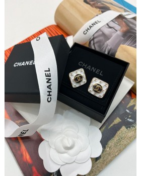 Серьги CHANEL