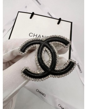 Брошь Chanel