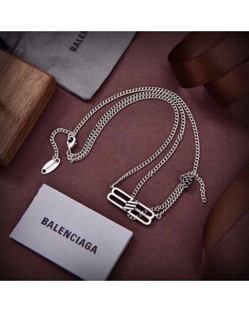 Кулон Balenciaga