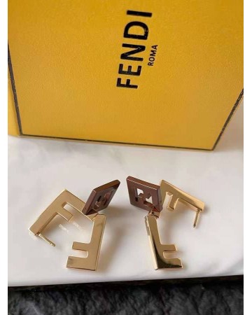 Серьги Fendi