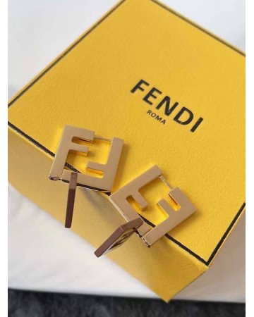 Серьги Fendi