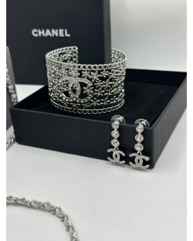 Серьги CHANEL