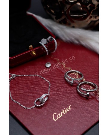 Кольцо Cartier с камнями