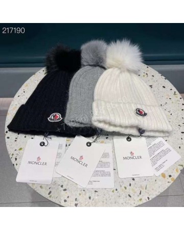 Шапка Moncler