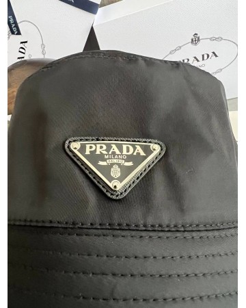 Панама Prada