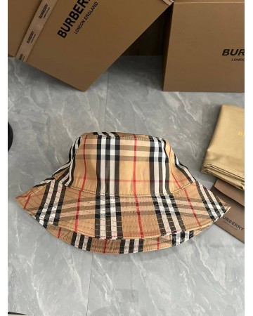 Панама Burberry