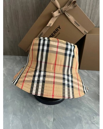 Панама Burberry