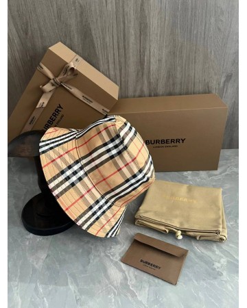 Панама Burberry