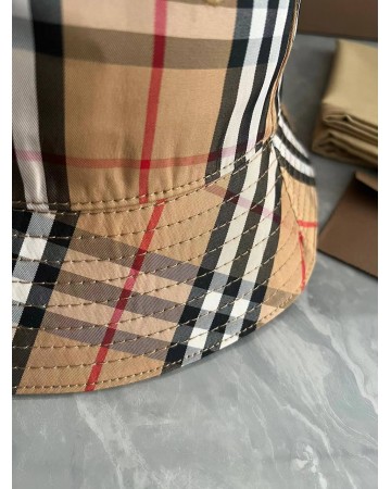 Панама Burberry