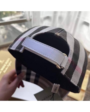 Кепка Burberry