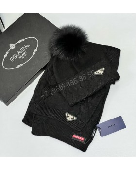 Комплект Prada (шапка + шарф + перчатки)