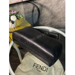 Сумка Fendi из кожи питона