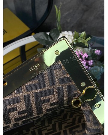 Сумка Fendi из кожи питона