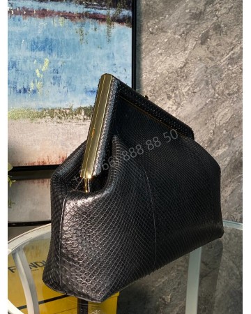 Сумка Fendi из кожи питона