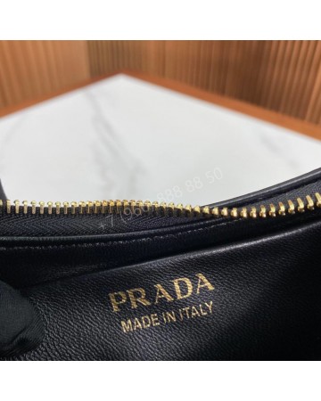 Сумка Prada