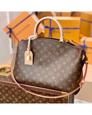 Сумка Louis Vuitton