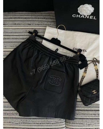 Кожаные шорты CHANEL