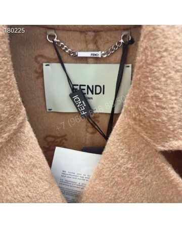 Пальто Fendi