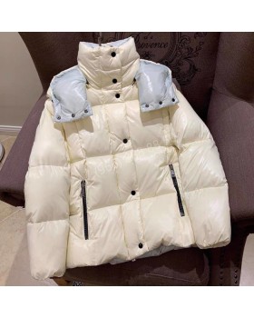 Пуховик Moncler