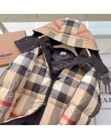 Пуховик Burberry