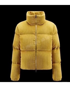 Пуховик Moncler