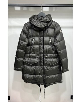 Пуховик Moncler