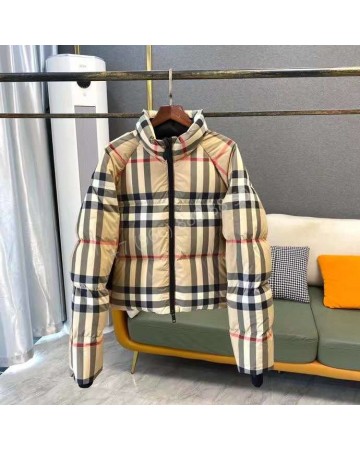 Пуховик Burberry