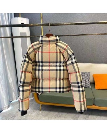 Пуховик Burberry