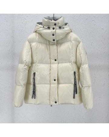 Пуховик Moncler