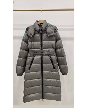 Пуховик Moncler