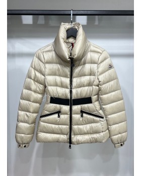 Пуховик Moncler