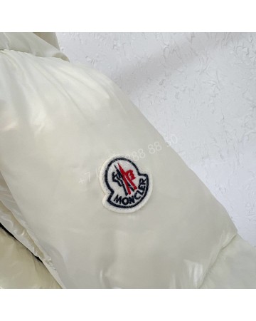 Пуховик Moncler