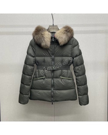 Пуховик Moncler