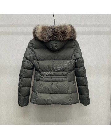 Пуховик Moncler