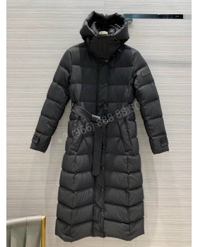 Пуховик Burberry