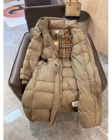 Пуховик Burberry