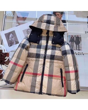 Пуховик Burberry