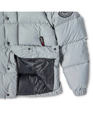 Пуховик Moncler