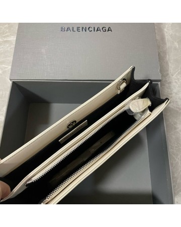 Косметичка Balenciaga