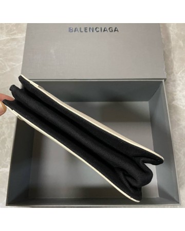 Косметичка Balenciaga