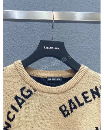 Свитер Balenciaga