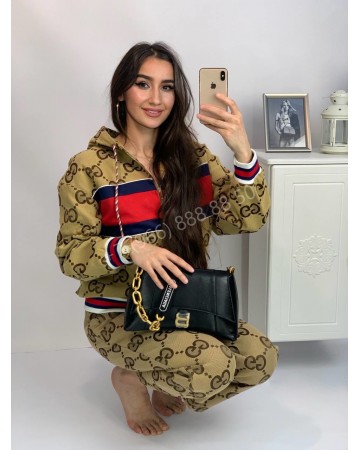 Костюм Gucci